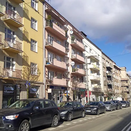 Centrum, 700m Do Plazy - 2 Sypialnie, Salon, Balkon, Bezplatny Parking,