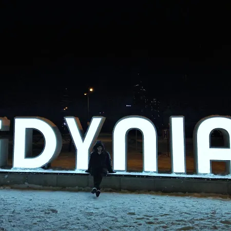 Centrum, 700m Do Plazy - 2 Sypialnie, Salon, Balkon, Bezplatny Parking, *