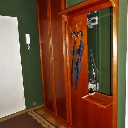 Centrum, 700m Do Plazy - 2 Sypialnie, Salon, Balkon, Bezplatny Parking, Appartamento *