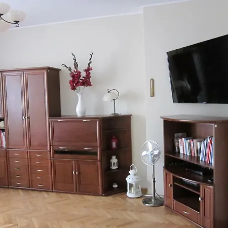 Lejlighed Centrum, 700m Do Plazy - 2 Sypialnie, Salon, Balkon, Bezplatny Parking, Gdynia